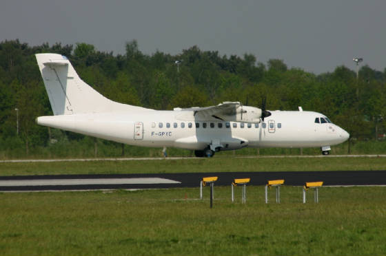 Airlin air  ATR42  fgpyc  10-05-06