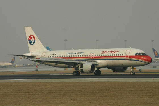 China Eastern  A320  b2213  17-03-07