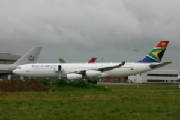 Southafrican  A340 zs slf 17-05-07 (LHR)