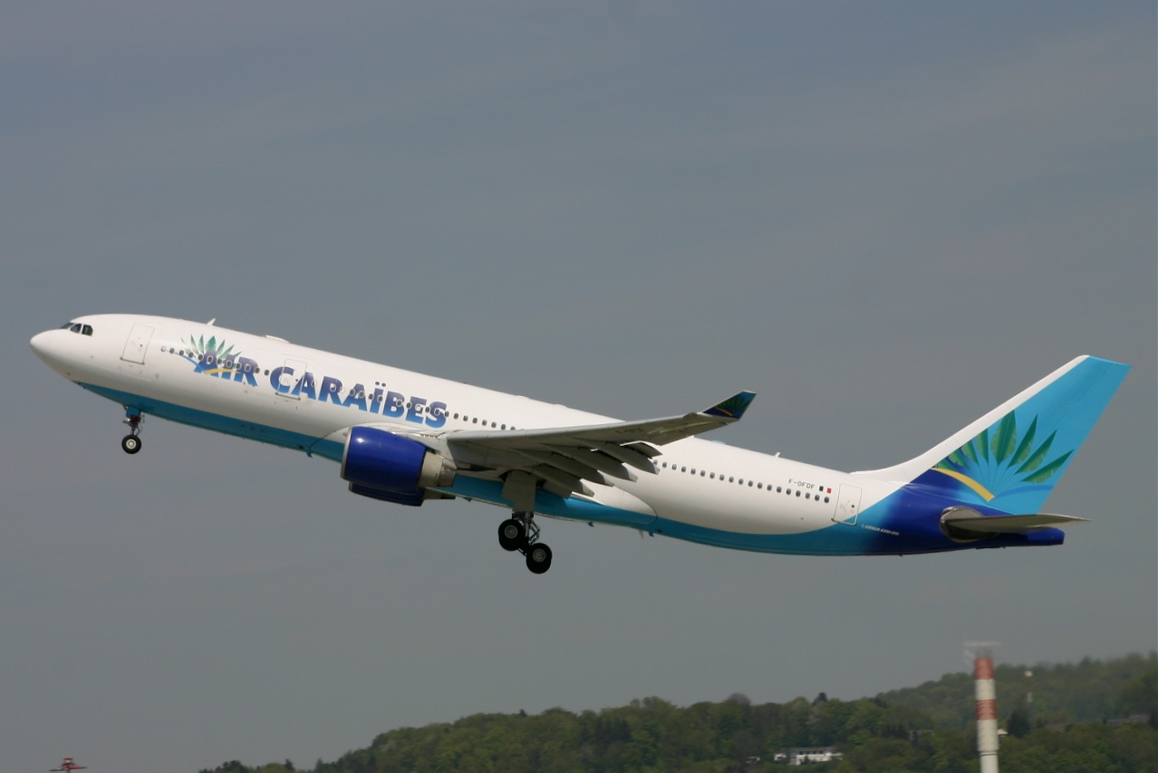 Air Caraibes  A330  f ofdf  03-05-06