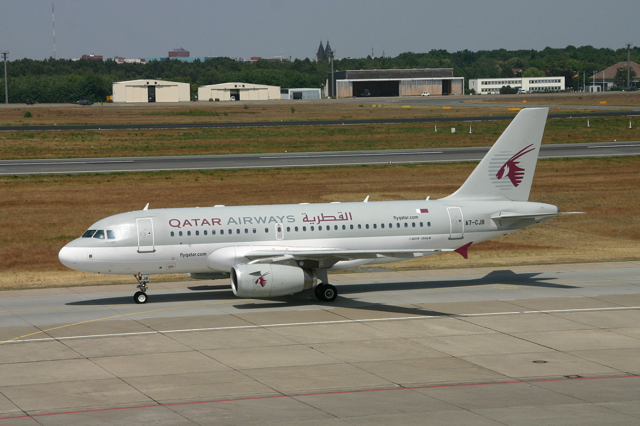 Qatar airways  A319  A7 cjb  31-05-08